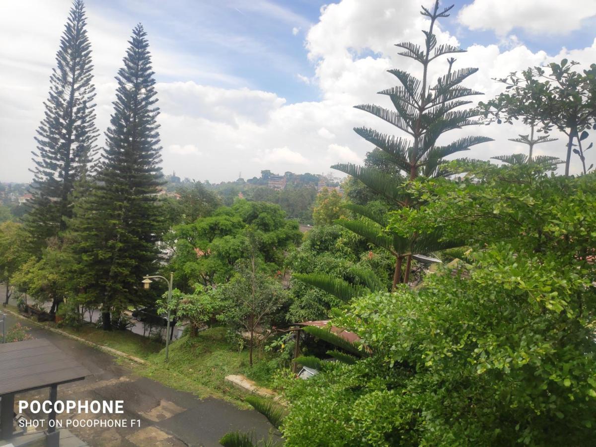 Villa Dago Syariah, Familiy Only, View Indah Ke Bukit Dago Bandung Exterior photo